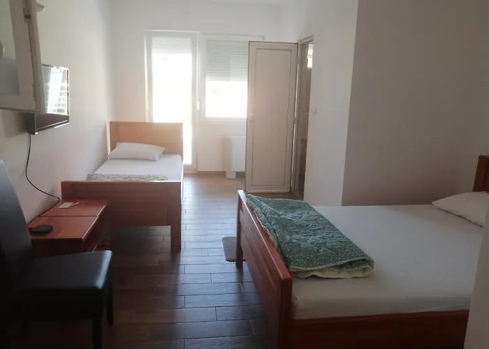 モーテル Vas Kutak - Sobe Lux Za Izdavanje Obrenovac