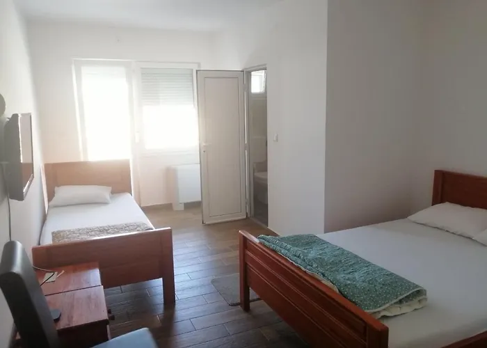 Vas Kutak - Sobe Lux Za Izdavanje * Obrenovac