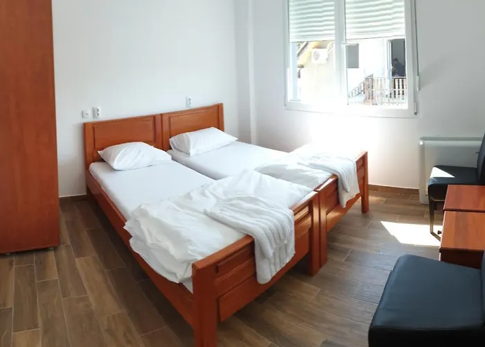 モーテル Vas Kutak - Sobe Lux Za Izdavanje Obrenovac