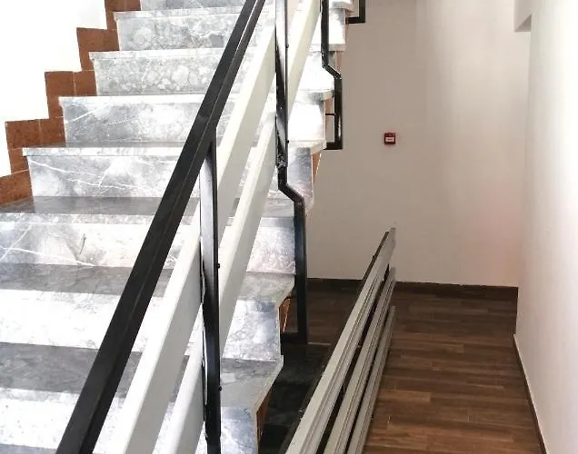 モーテル Vas Kutak - Sobe Lux Za Izdavanje Obrenovac